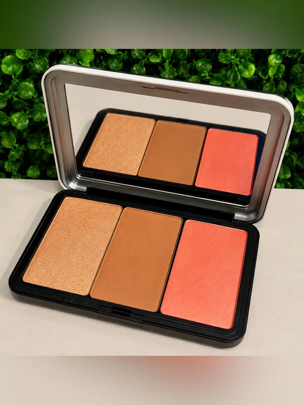 MAKE UP FOR EVER x Jessie J Limited Edition Artist Face Color Trio Palette Rare
